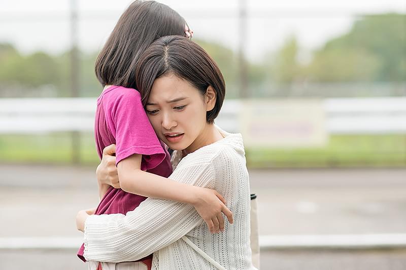 2022年公開の映画「空のない世界から」では主演を務めた。