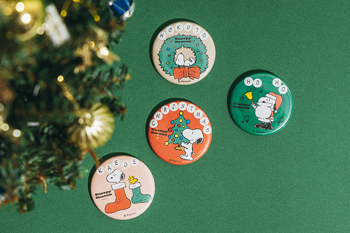 スヌーピーミュージアム「ハッピークリスマス」缶バッジ