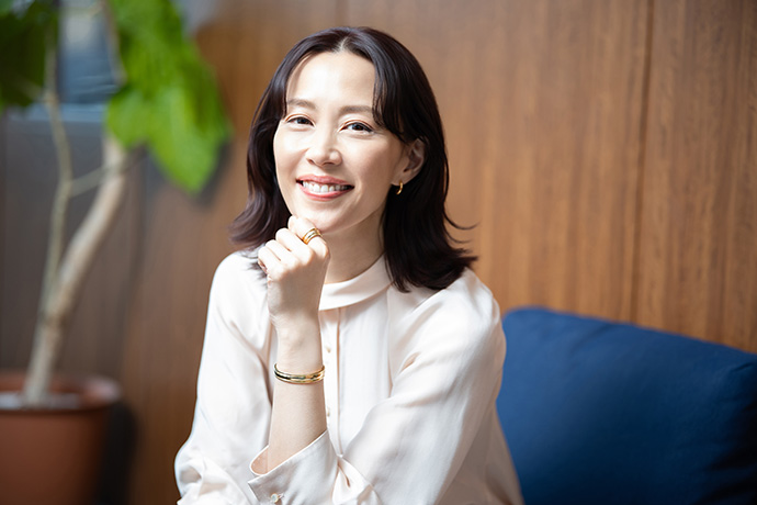 木村佳乃「育児で仕事のチャンスを逃しても焦らなくていい」女優賞W受賞の年に出産した彼女が、15年たった今思うこと