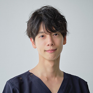 精神科医、産業医、公認心理師の藤野智哉先生