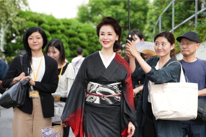大地真央さん 映画『免許返納!?』劇中画像