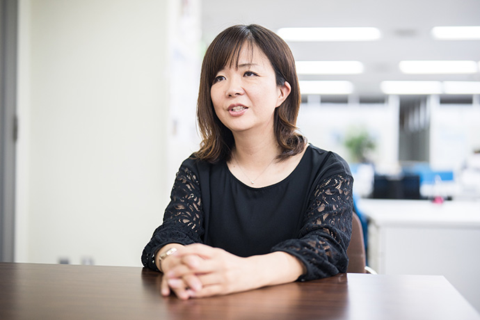 インタビューに答える大東建託株式会社の川岸佳織さん（仮名）