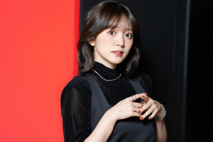 鈴木愛理さん