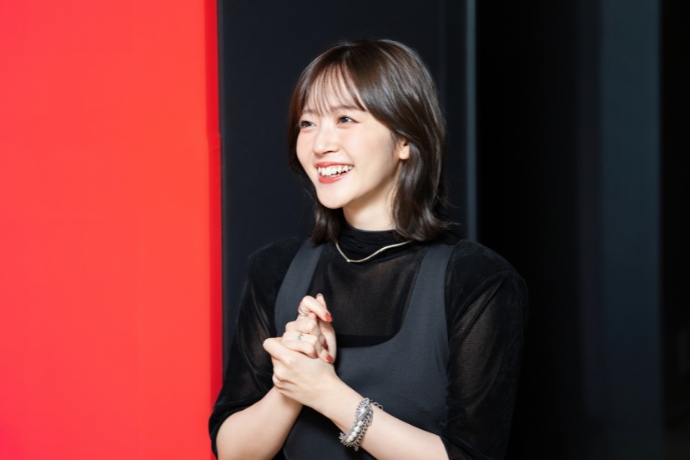 鈴木愛理さん
