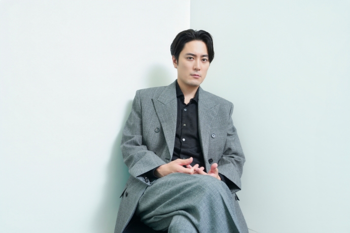 間宮祥太朗さん