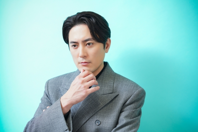 間宮祥太朗さん