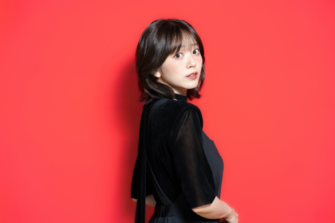 鈴木愛理さん