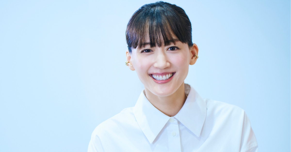 綾瀬はるか「私が間違っているのかも」で蓋をしない。“自分の気持ち”を置き去りにしない働き方