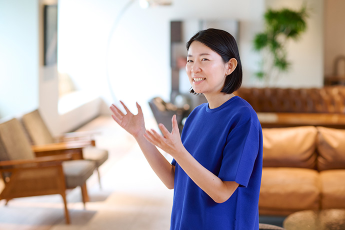 インタビューに答えるウォンテッドリー株式会社代表取締役 CEOの仲暁子さん